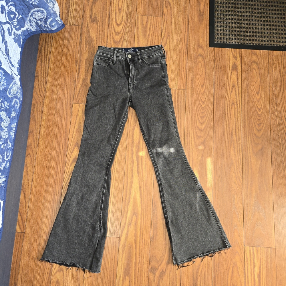 Hollister Soft Stretch High Rise Black/Gray Flare Jeans - Picture 4 of 5